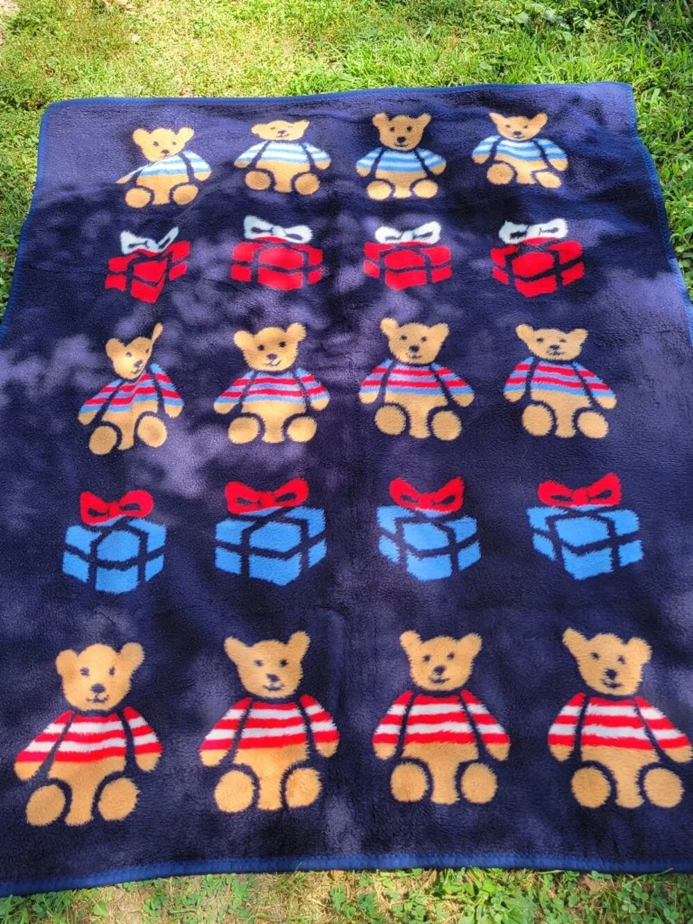 Crown Crafts Fleece Teddy Bear Blanket by Dinarsu VTG 1986 Reversible 60